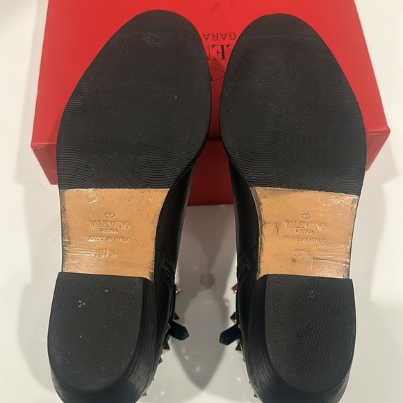 Authentic VALENTINO GARAVANI
Rockstud Leather Ankle Boots - Picture 5 of 15